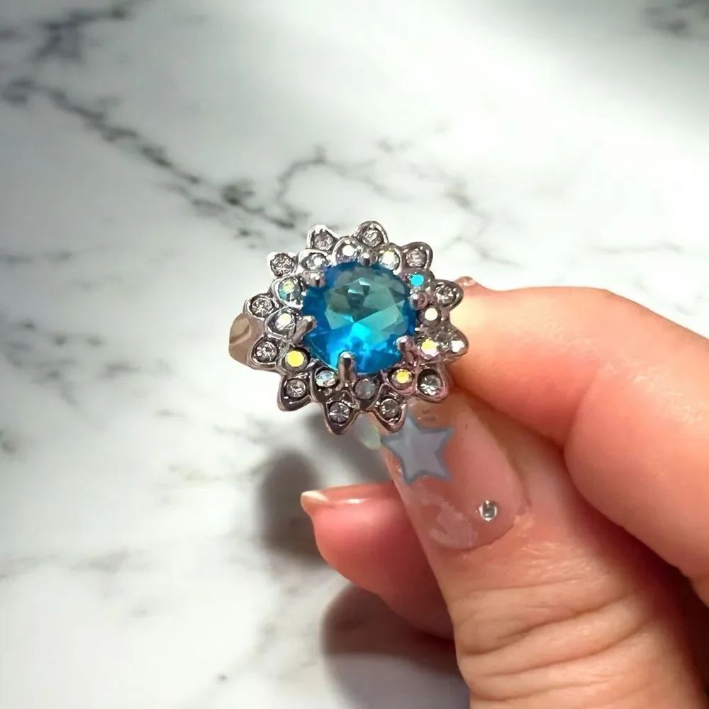 Elegant Sea Blue Flower Silver Tone Ring Size 7.5